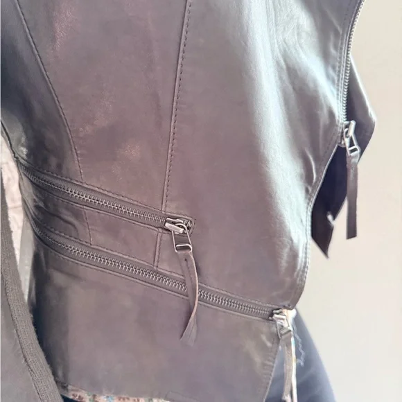 McGinn Magpie Convertible Leather Moto Jacket Zip-Off Hem Crop M - Picture 3 of 14